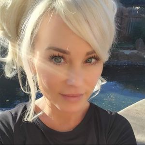 Meet your Posher, Lacy